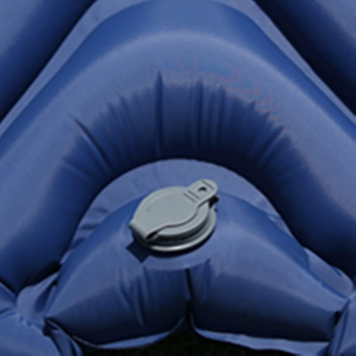 Inflatable single sleeping pad