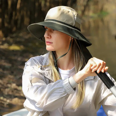 Lightweight bush hat