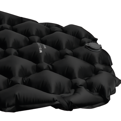 Reflective sleeping mat inflatable