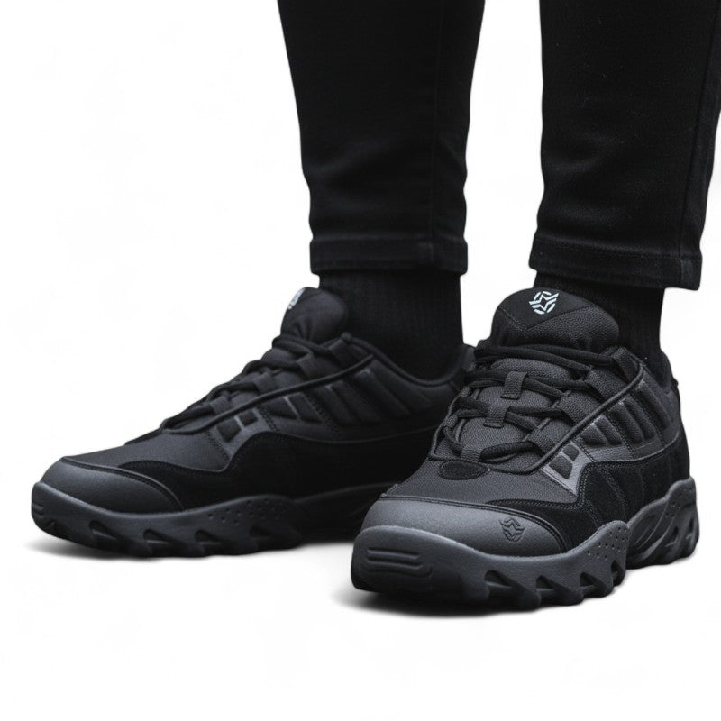 Tactical hiking boots