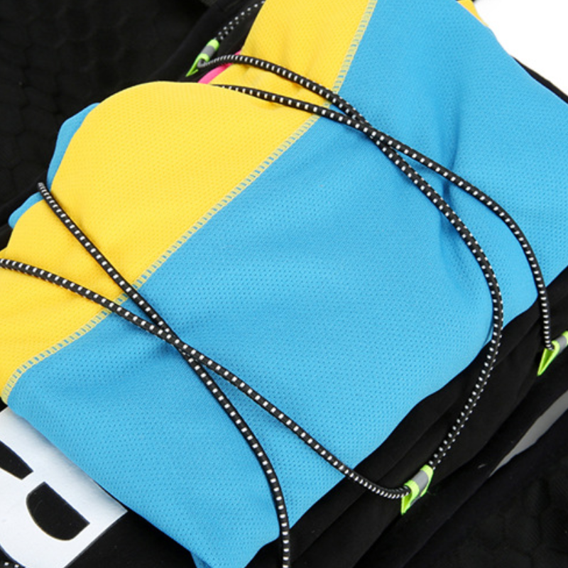 Lightweight hydration pack