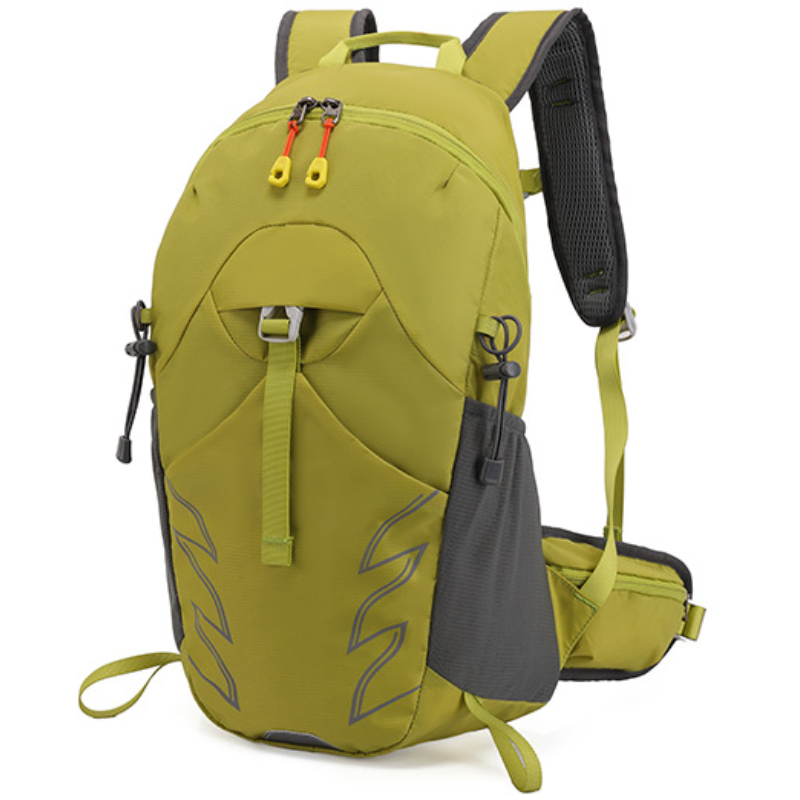 Lightweight daypack for hiking