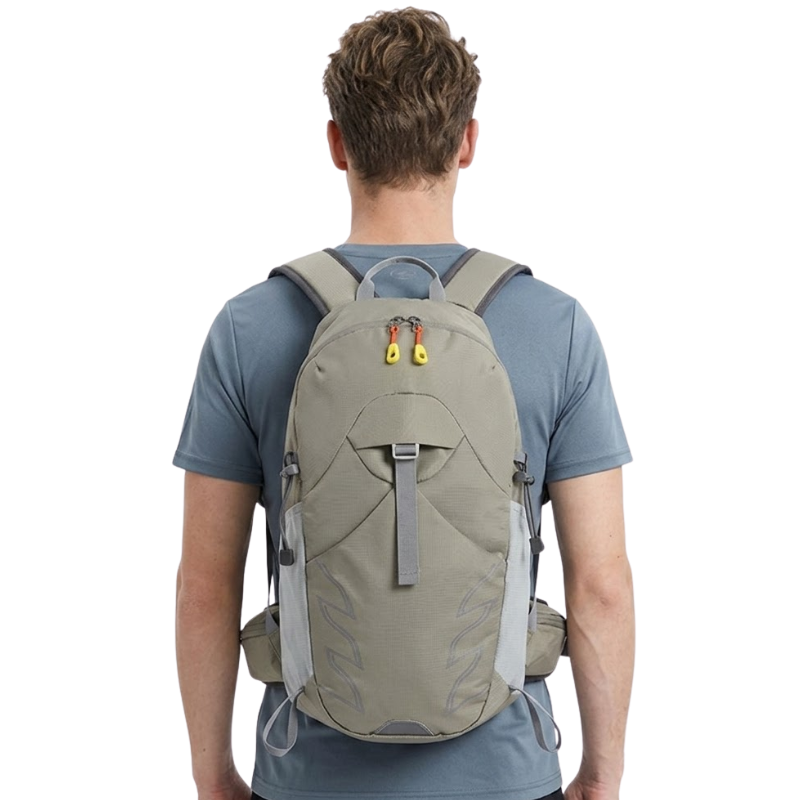 Lightweight daypack for hiking