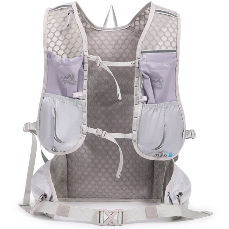 Lightweight hiking day pack