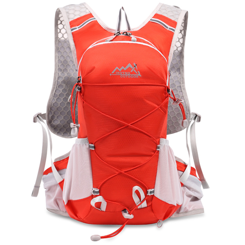 Lightweight hiking day pack