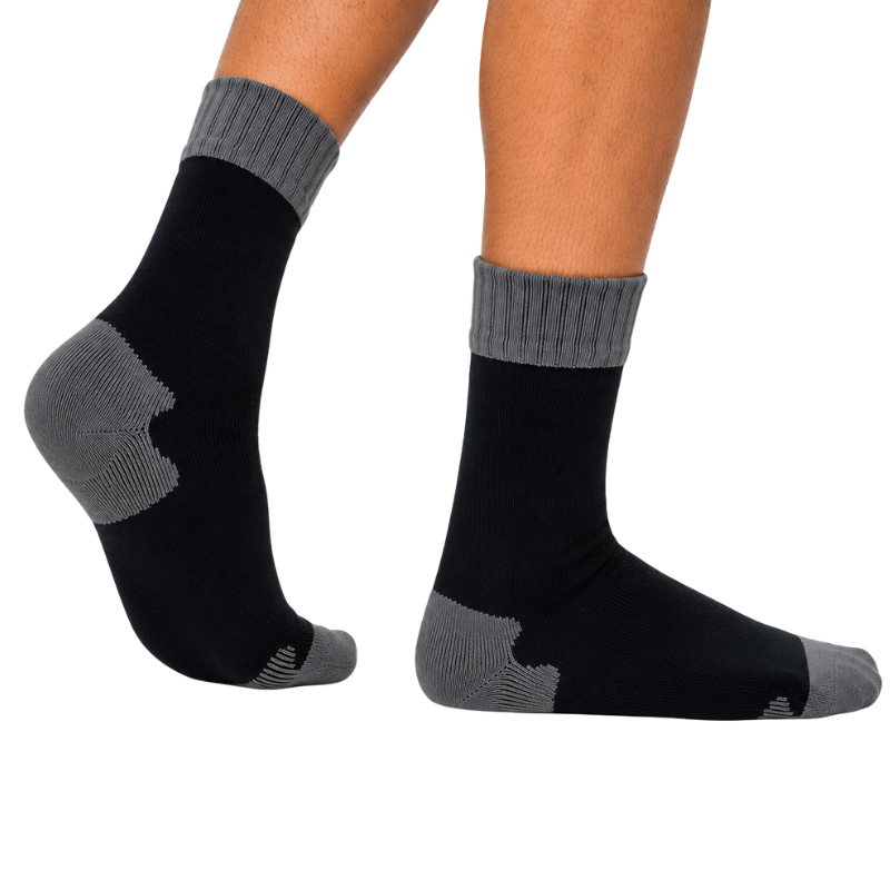 Breathable hiking socks
