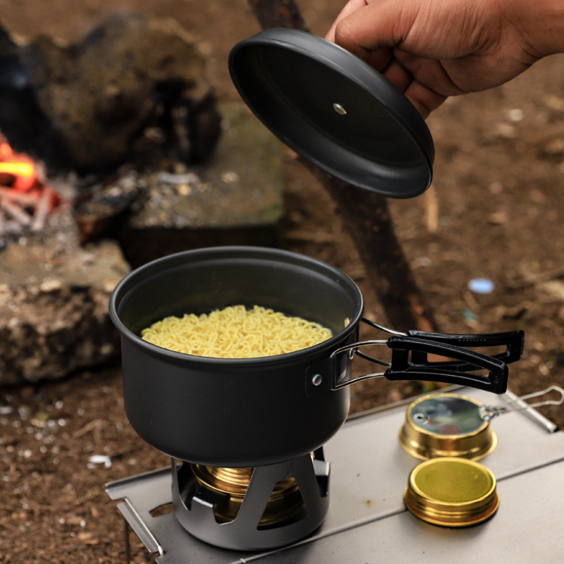 Non stick camping cookware set
