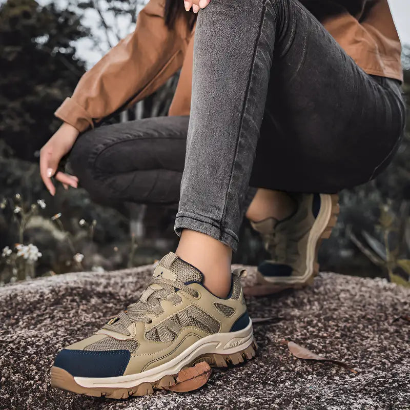 Womens trail hiking shoes