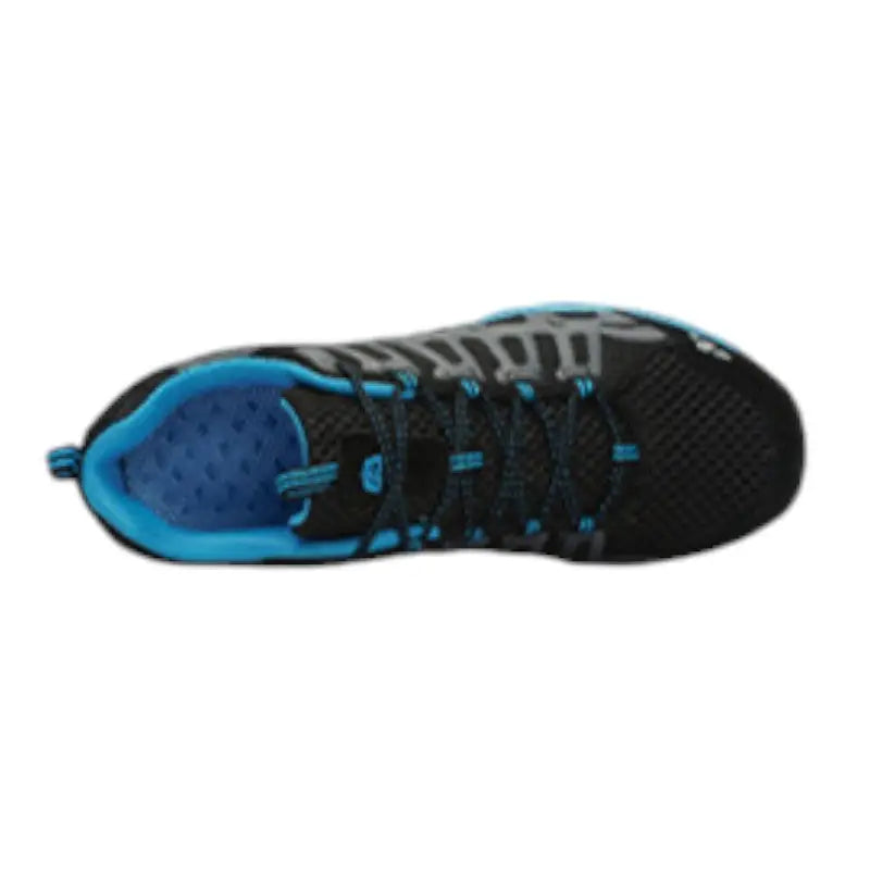 Low hiking shoes