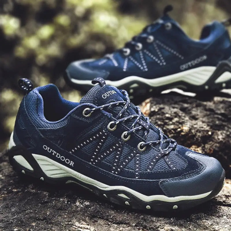 Breathable hiking shoes