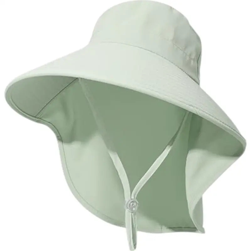 Female packable bush hat