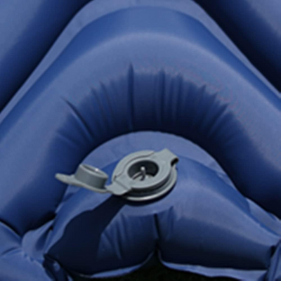 Inflatable single sleeping pad