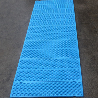 Insulated sleeping mat