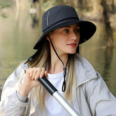 Lightweight bush hat