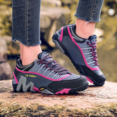 Lightweight tactical hiking shoes