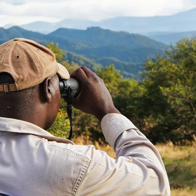 Long range night vision binoculars