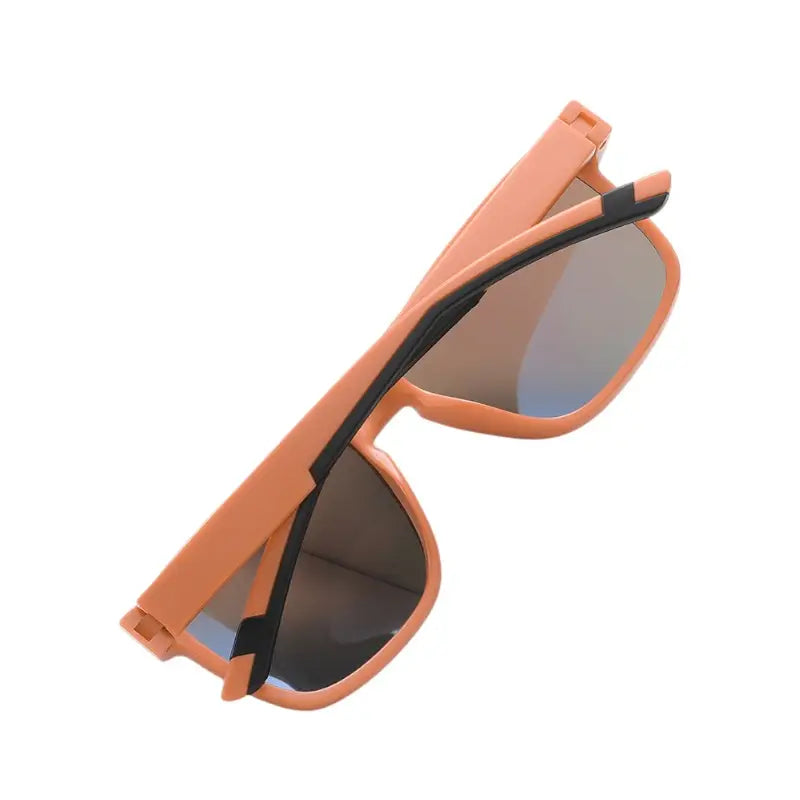 Square polarised sunglasses