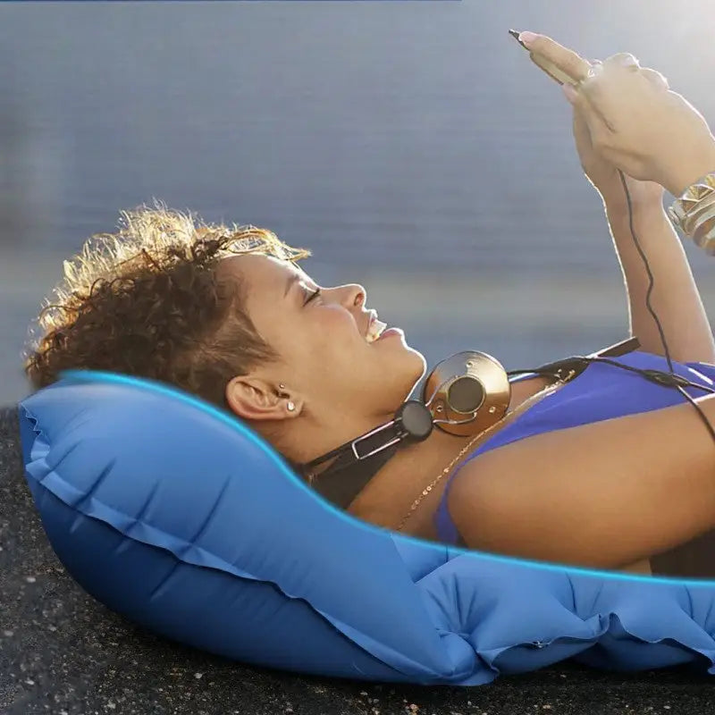 Thick mat with neck support