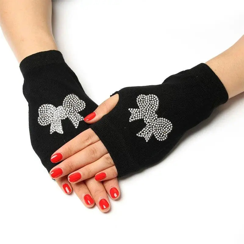 Black fingerless gloves
