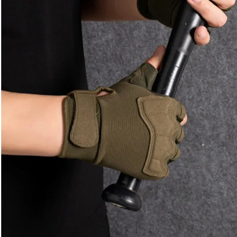 Fingerless gloves with grip
