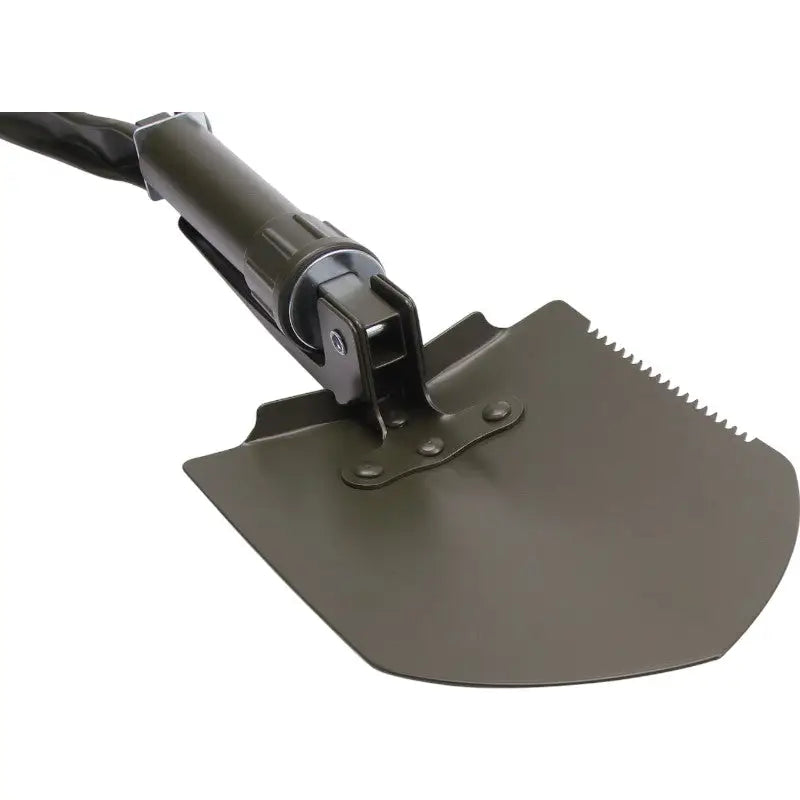 Entrenching tool
