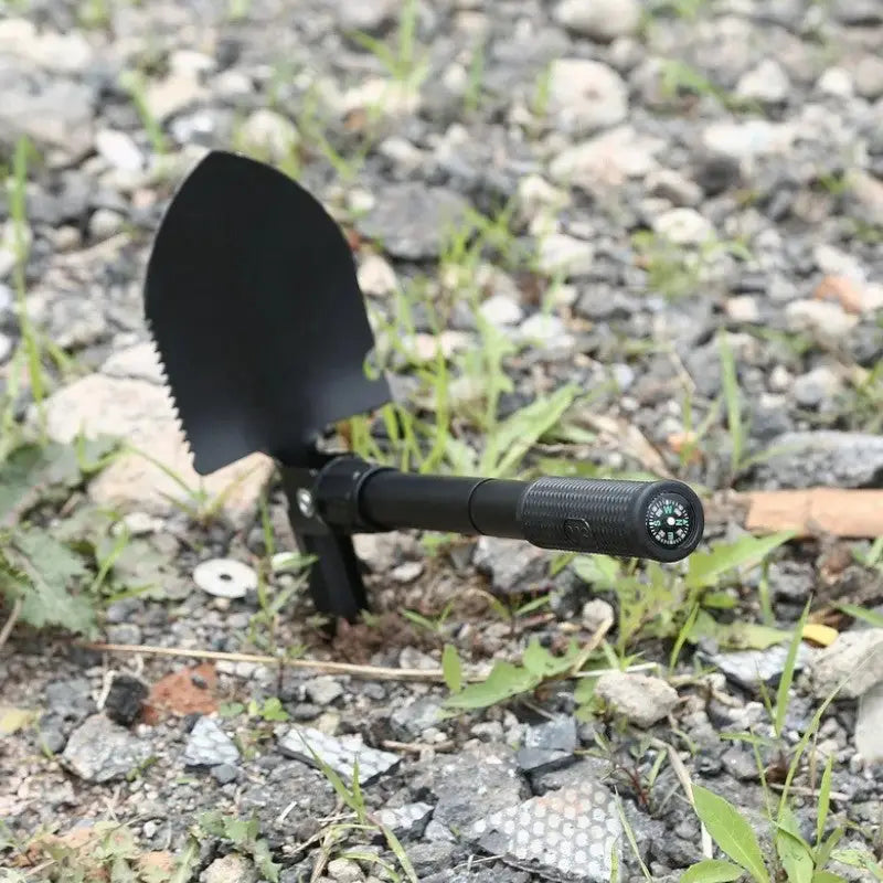 Small folding shovel