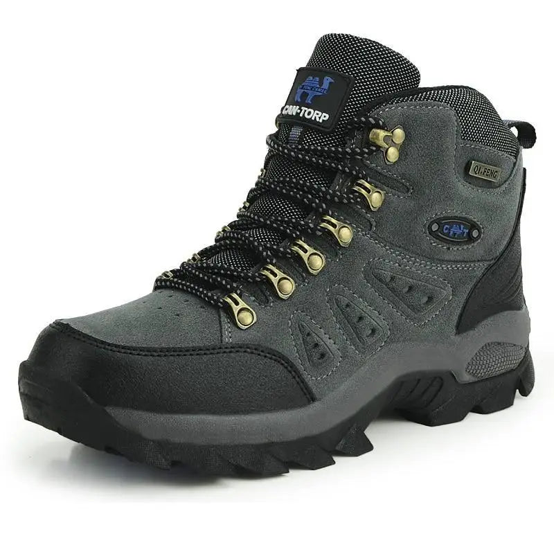 Trail hiking boots