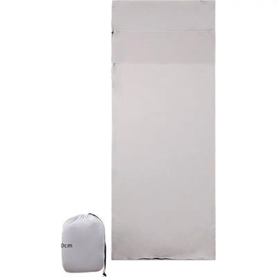 Sleeping bag liner with zipper