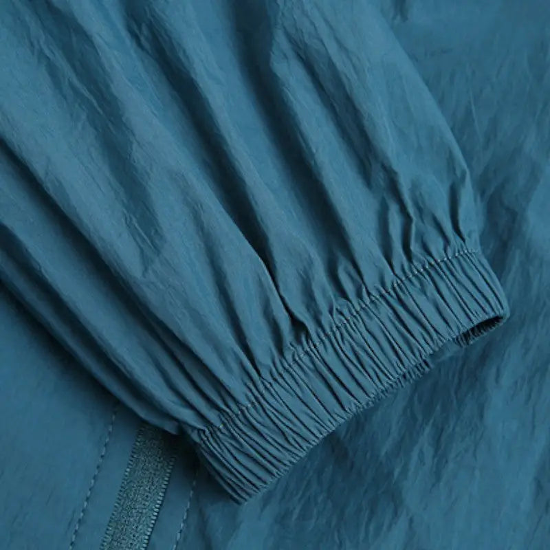 Windbreaker jacket for hiking